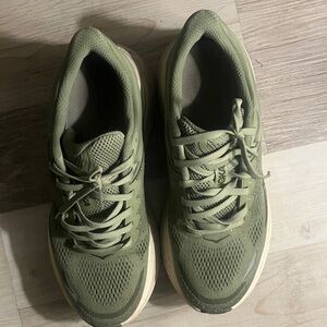 Hoka Bondi 9 Green Sneakers